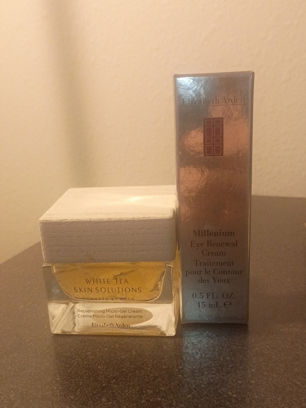 Elizabeth Arden White Tea Moisturizer And Millen7eye Renewal Cream Bundle